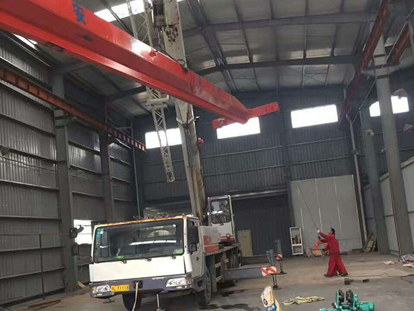 LD型單梁整機(jī)吊裝中14